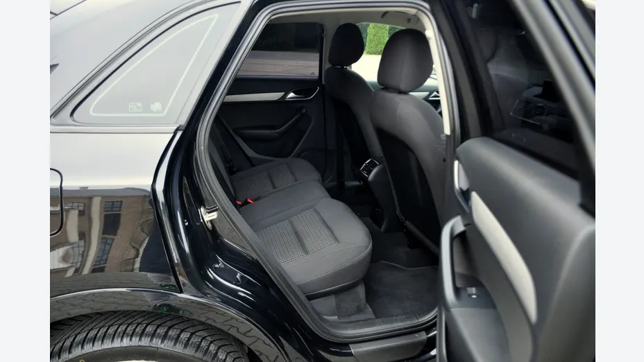 AUDI Q3 -