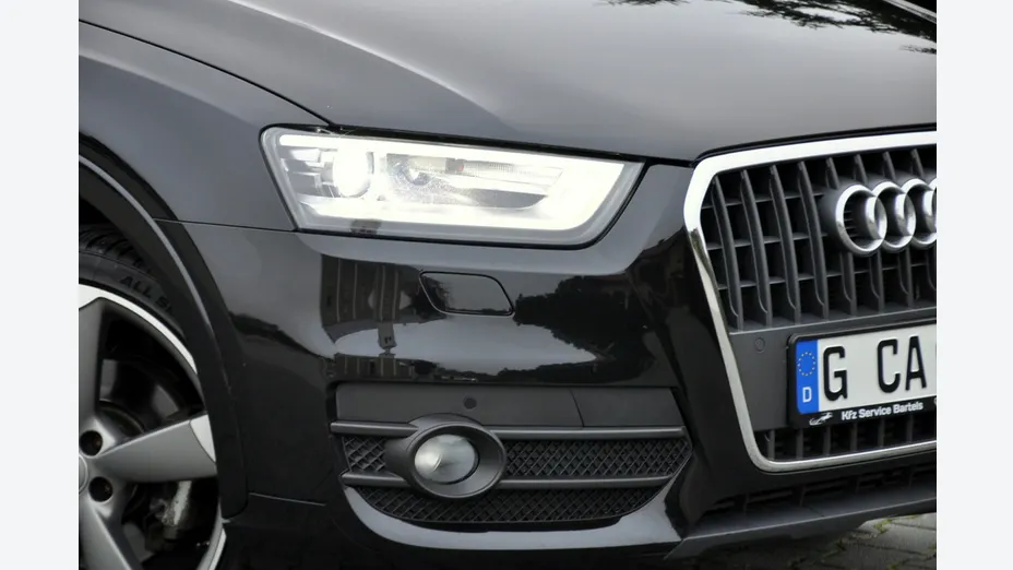 AUDI Q3 -
