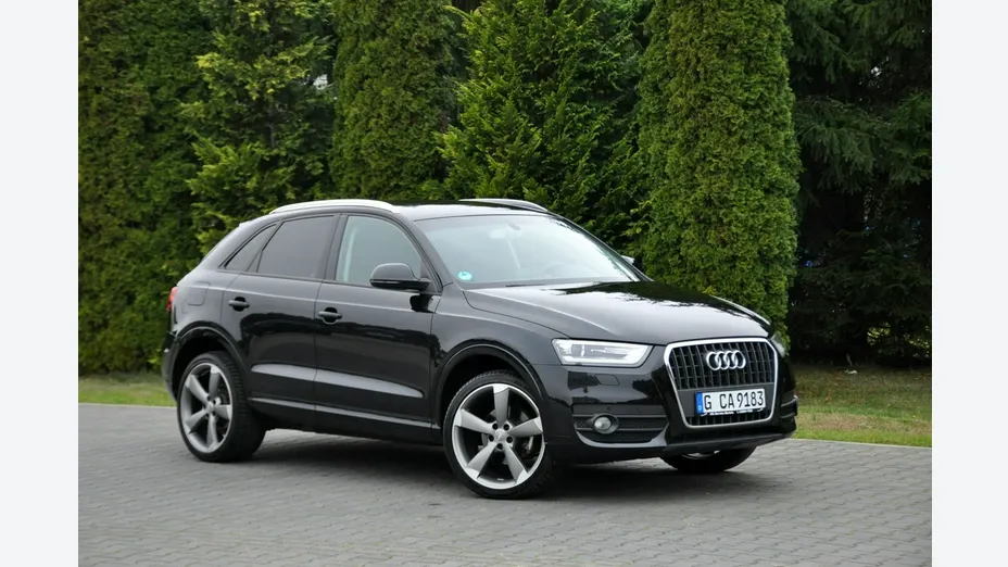AUDI Q3 -