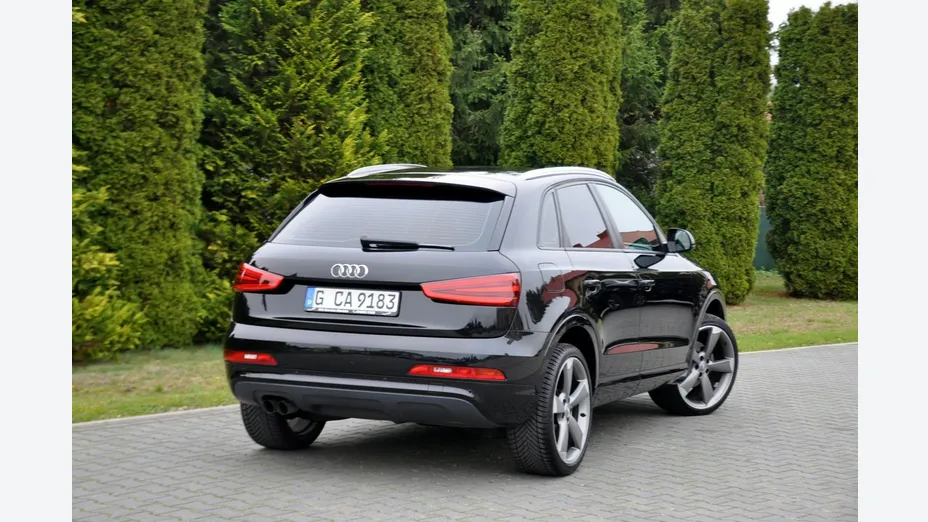 AUDI Q3 -