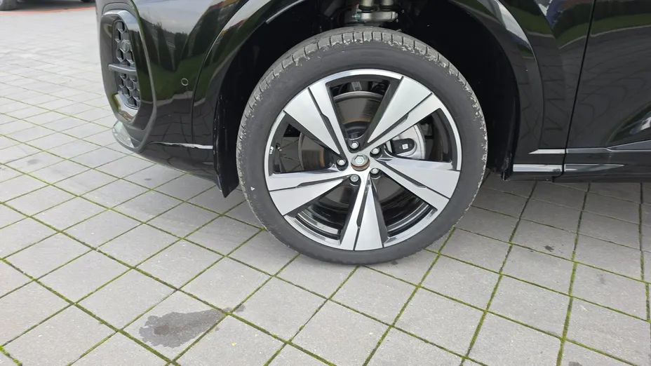 AUDI Q5 -