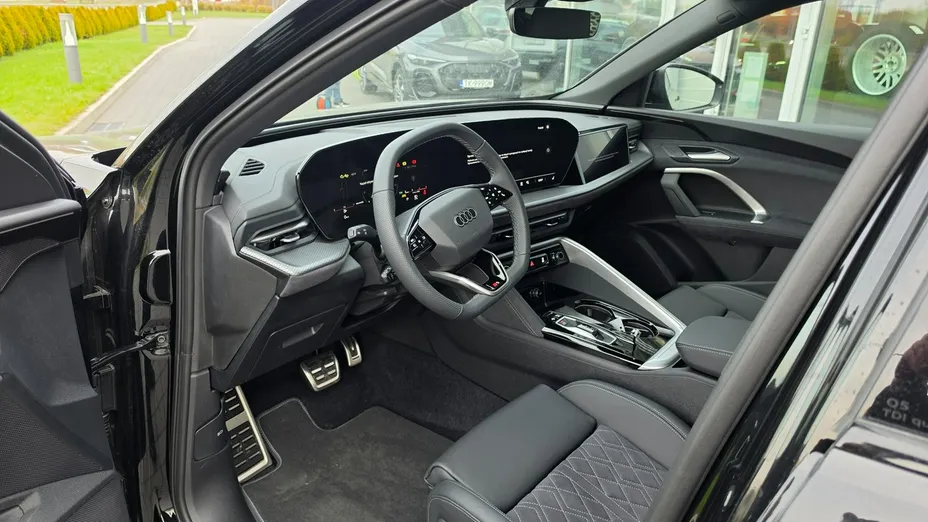 AUDI Q5 -