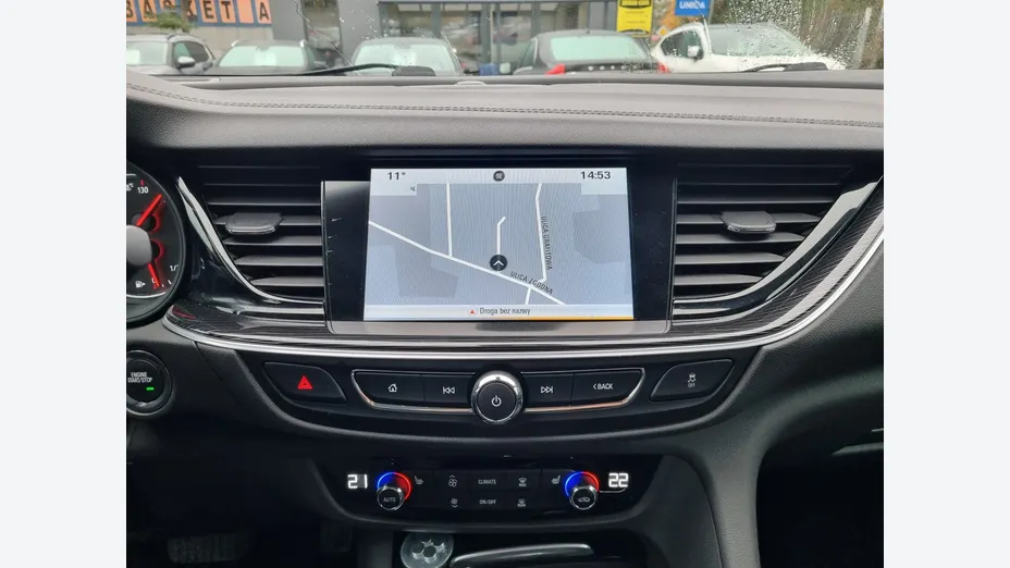 OPEL Insignia -