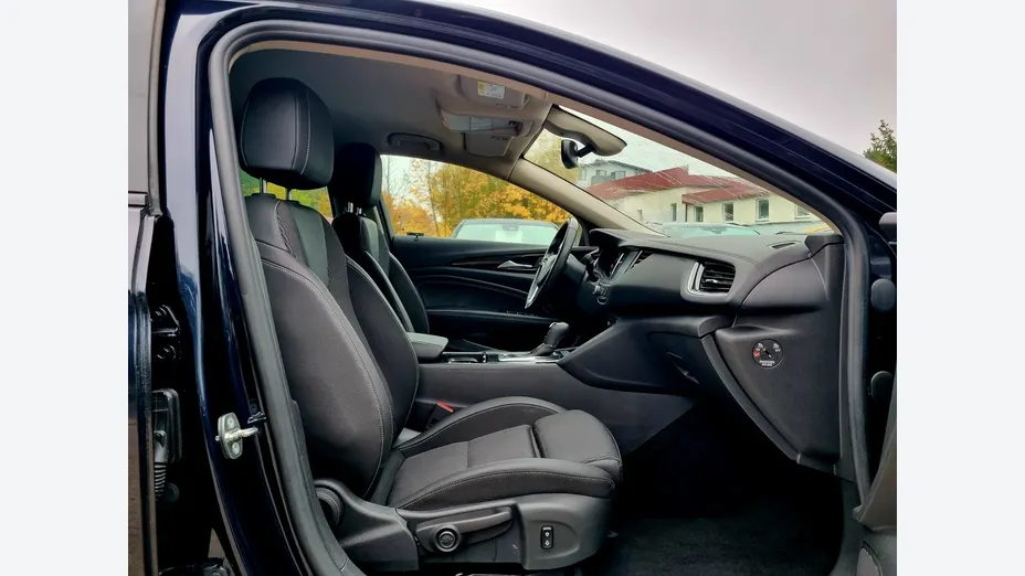 OPEL Insignia -