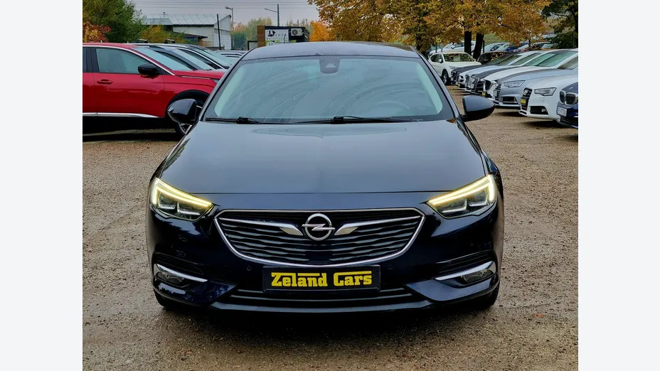 OPEL Insignia -