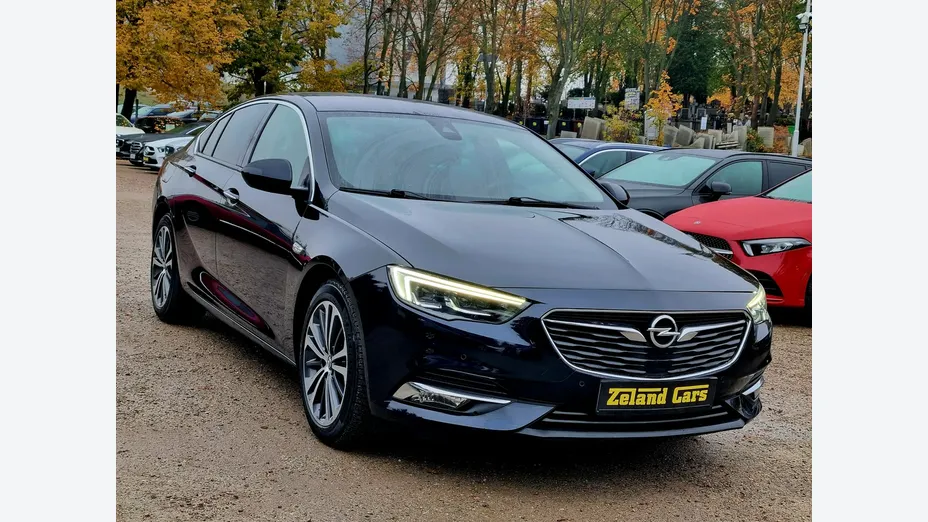 OPEL Insignia -