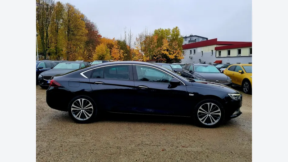OPEL Insignia -