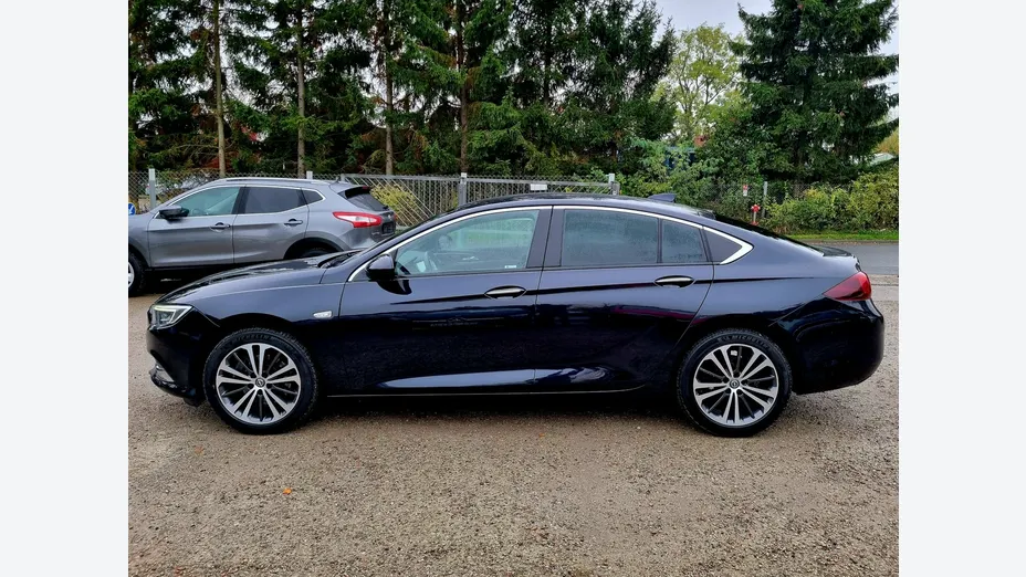 OPEL Insignia -