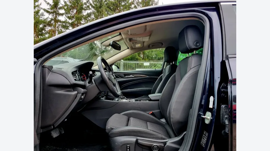 OPEL Insignia -