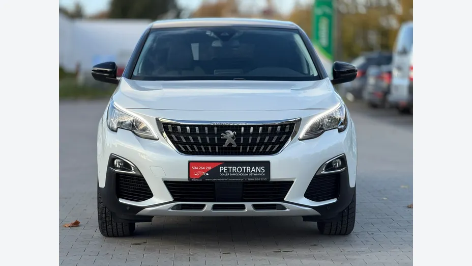 PEUGEOT 3008 -