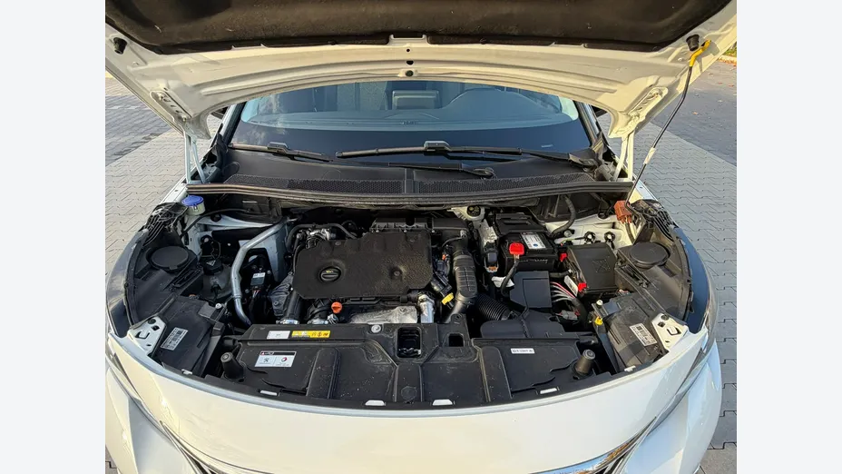 PEUGEOT 3008 -