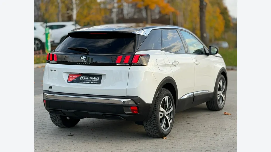 PEUGEOT 3008 -