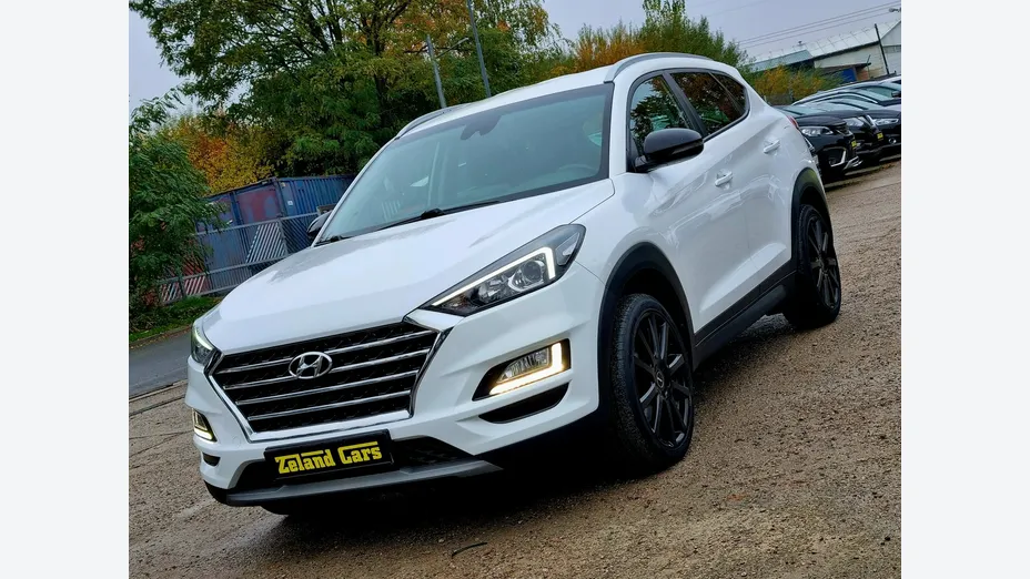 HYUNDAI Tucson -
