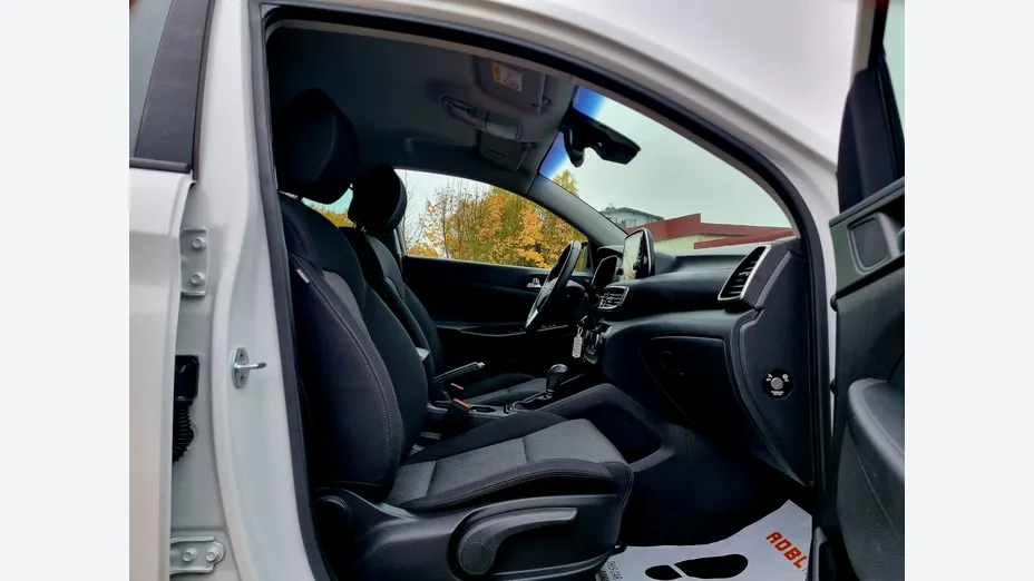 HYUNDAI Tucson -