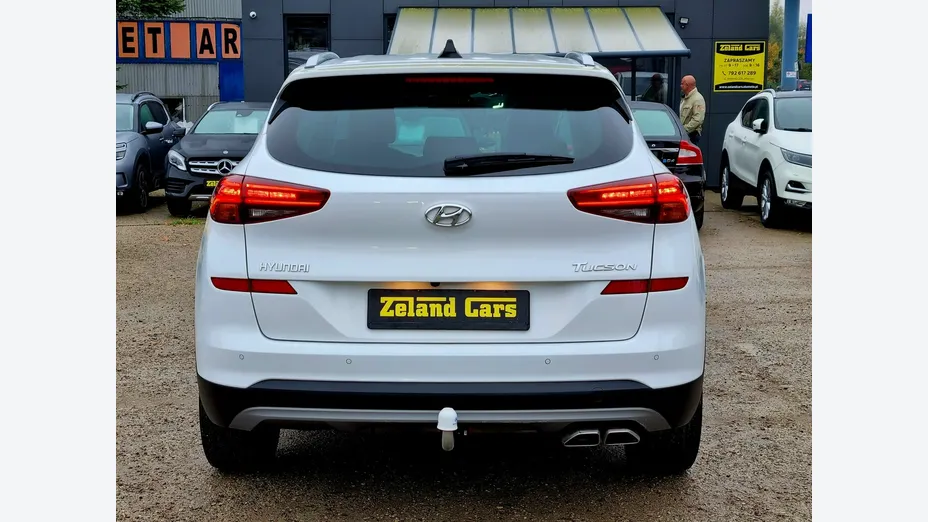 HYUNDAI Tucson -