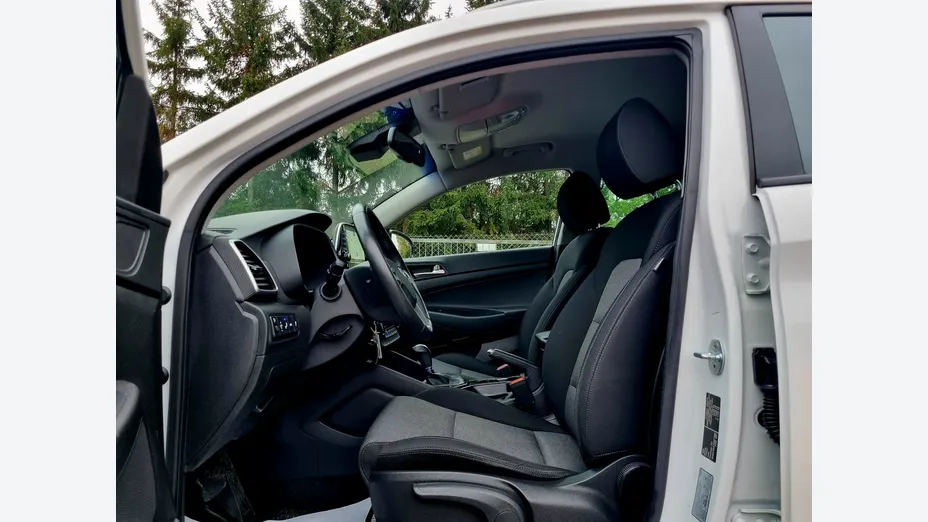 HYUNDAI Tucson -