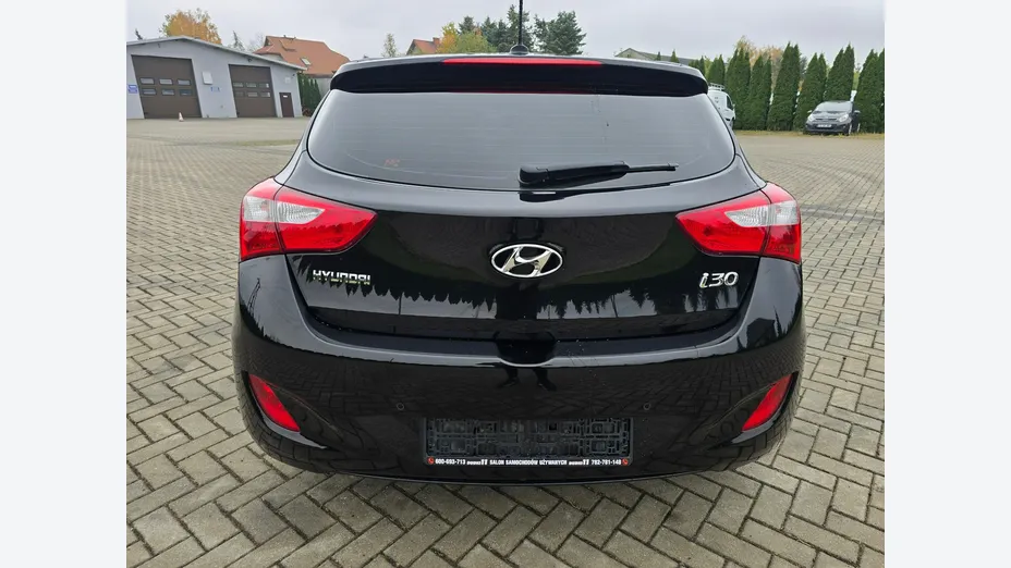 HYUNDAI i30 -