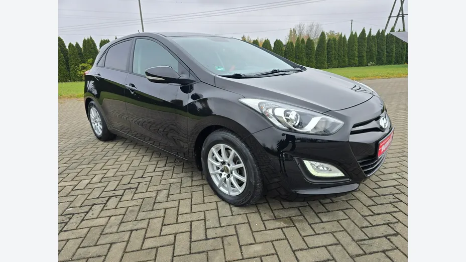 HYUNDAI i30 -