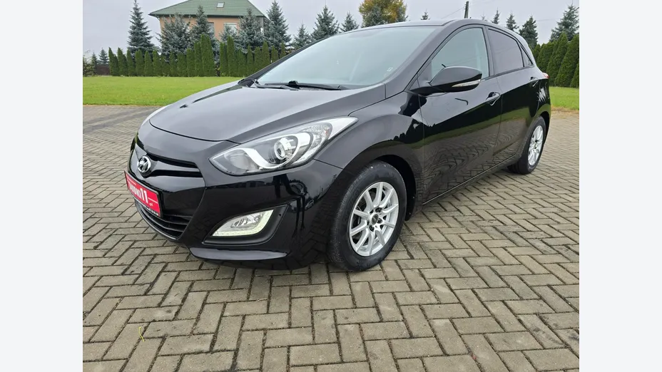 HYUNDAI i30 -