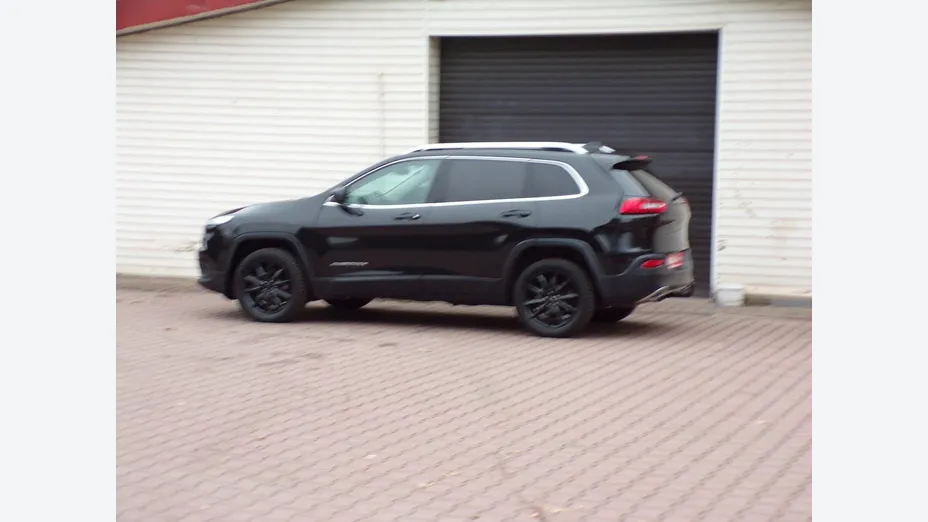 JEEP Cherokee -