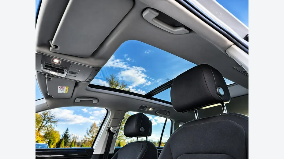 VOLKSWAGEN Tiguan -