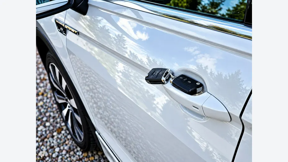 VOLKSWAGEN Tiguan -