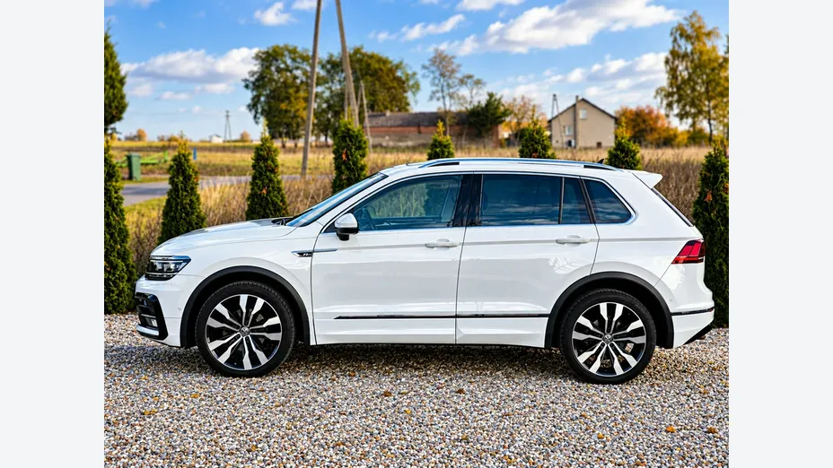 VOLKSWAGEN Tiguan -