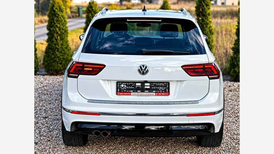 VOLKSWAGEN Tiguan -