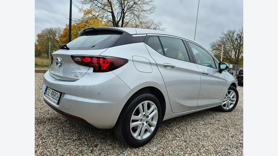 OPEL Astra -