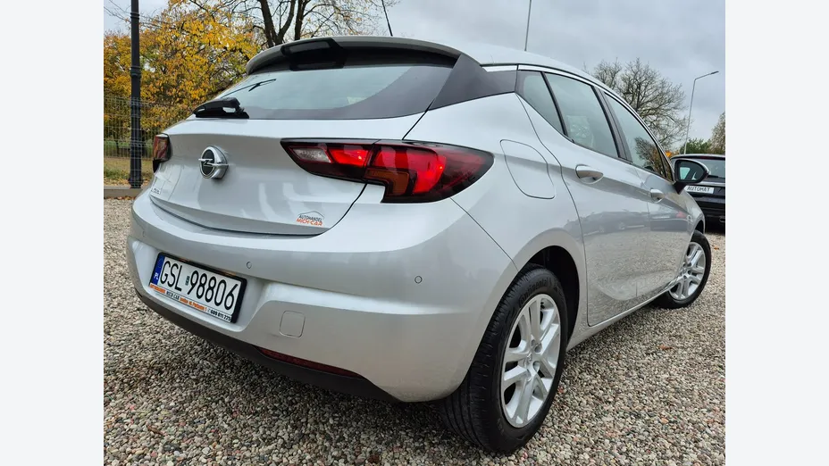 OPEL Astra -