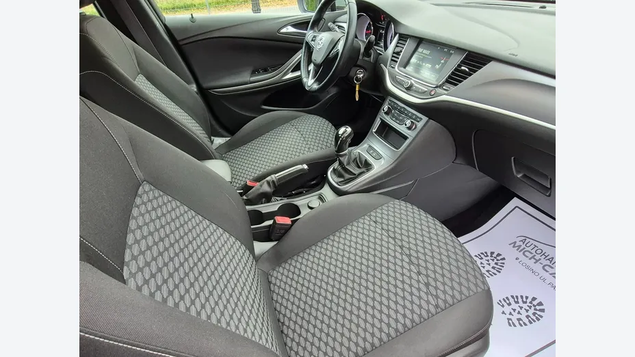 OPEL Astra -