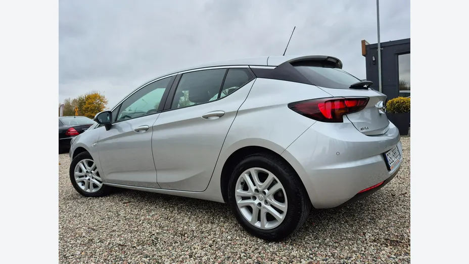 OPEL Astra -