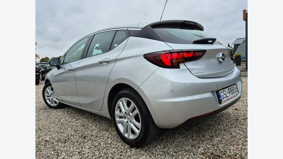OPEL Astra -