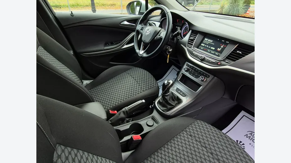 OPEL Astra -