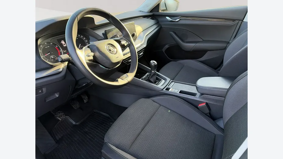 SKODA Octavia -