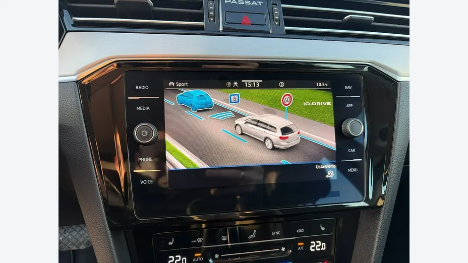 VOLKSWAGEN Passat -