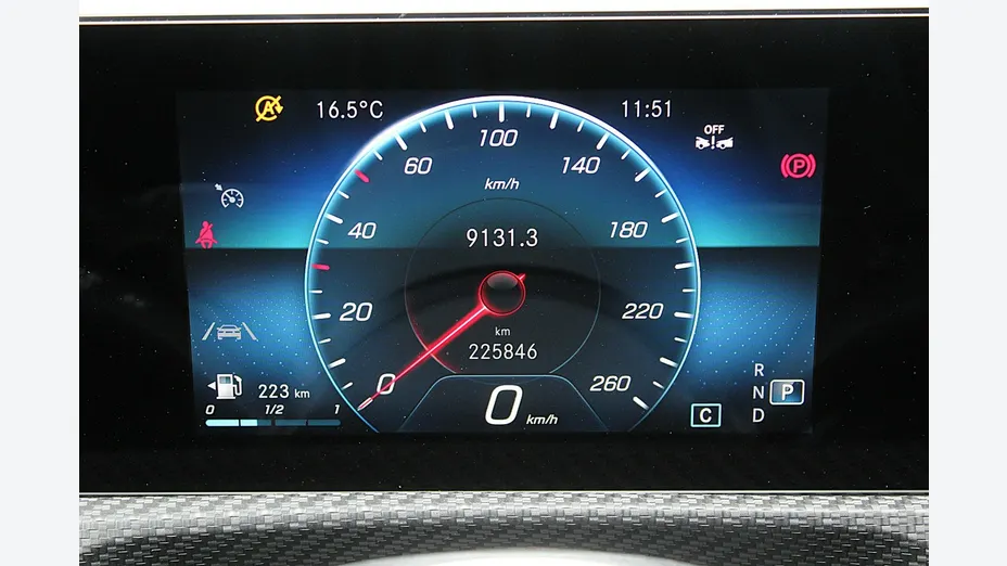 MERCEDES-BENZ CLA -