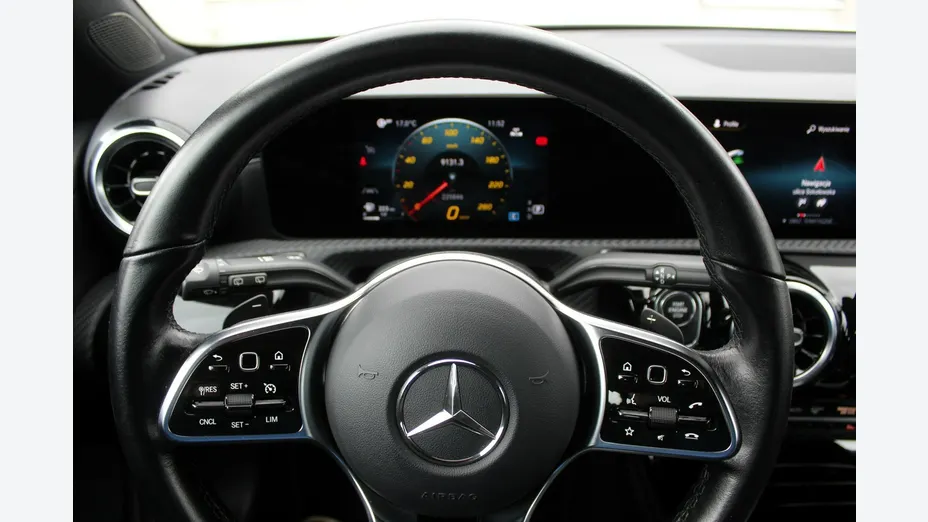 MERCEDES-BENZ CLA -