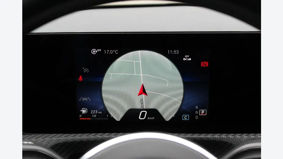 MERCEDES-BENZ CLA -
