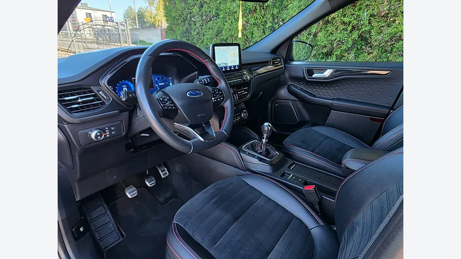 FORD Kuga -