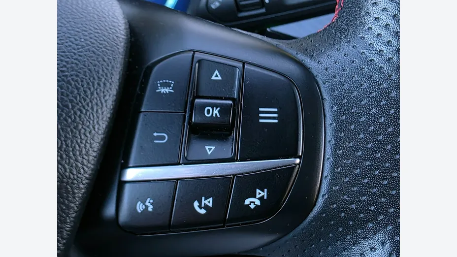 FORD Kuga -