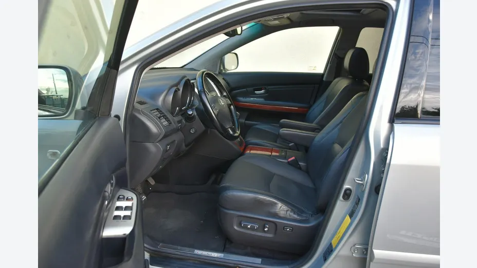 LEXUS RX -