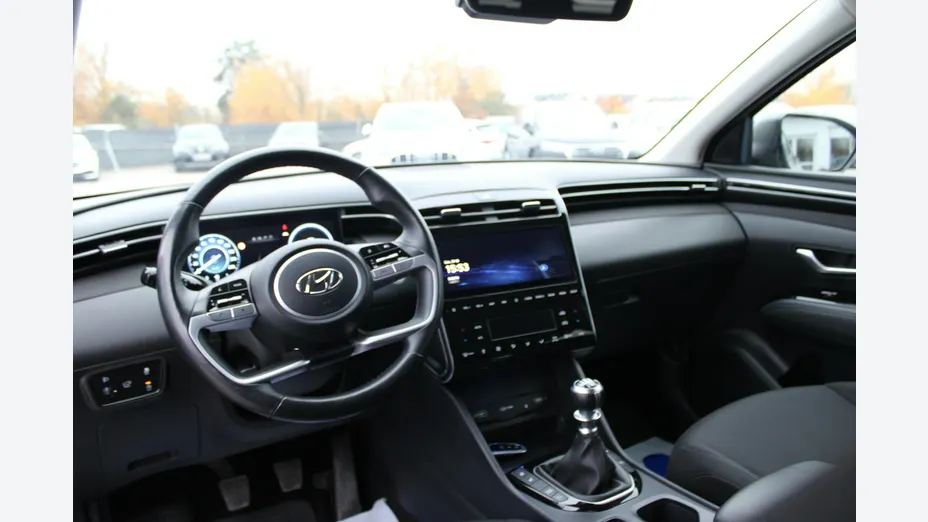 HYUNDAI Tucson -