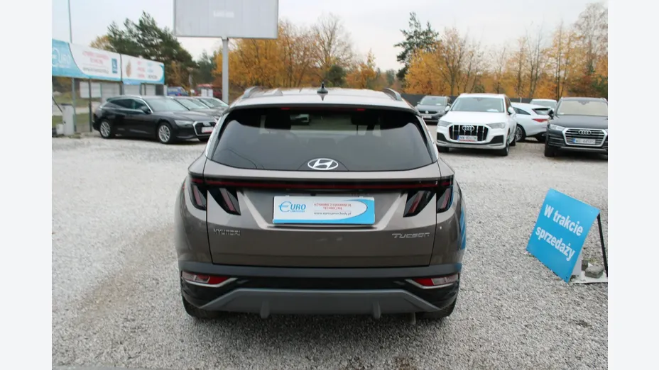 HYUNDAI Tucson -