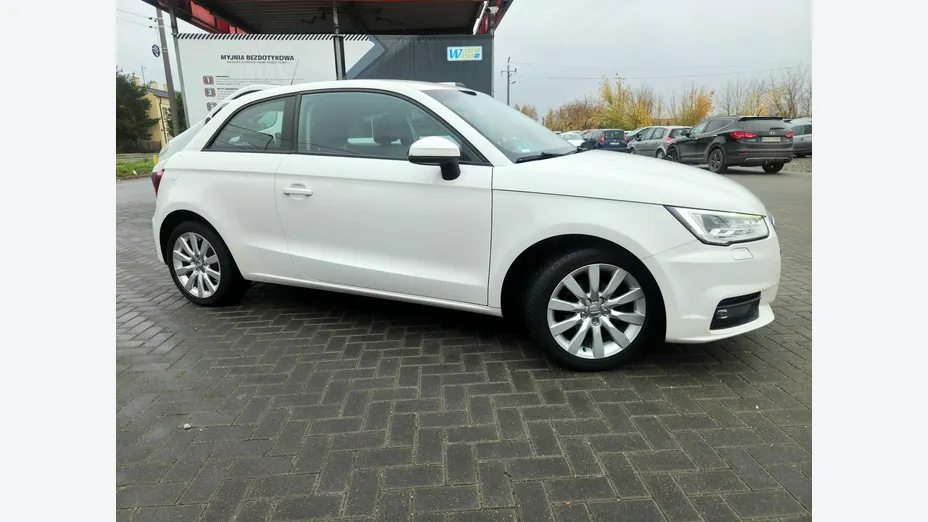 AUDI A1 -