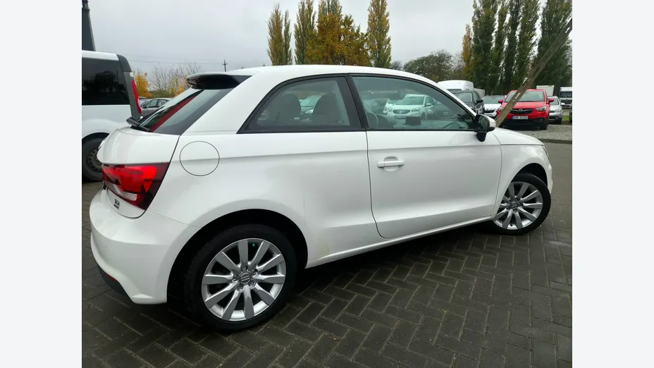 AUDI A1 -