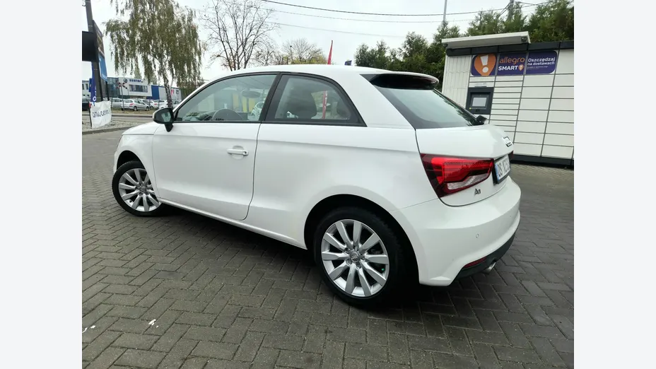 AUDI A1 -