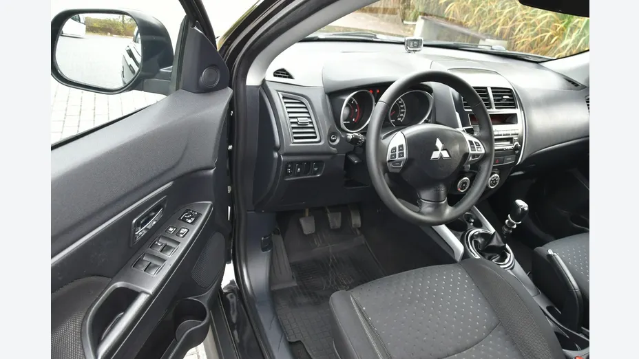 MITSUBISHI ASX -