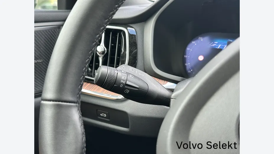 VOLVO V60 V60 B4 B Plus Dark aut