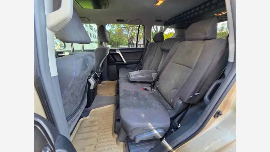 TOYOTA Land Cruiser LC 3.0 D-4D Sol (lea) 7os aut